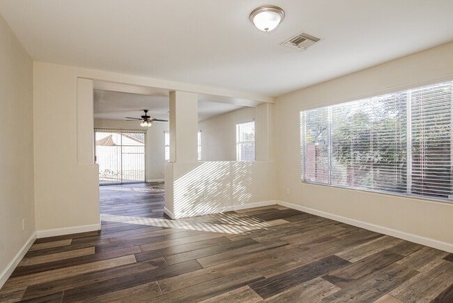 Photo - 2902 W Irma Ln