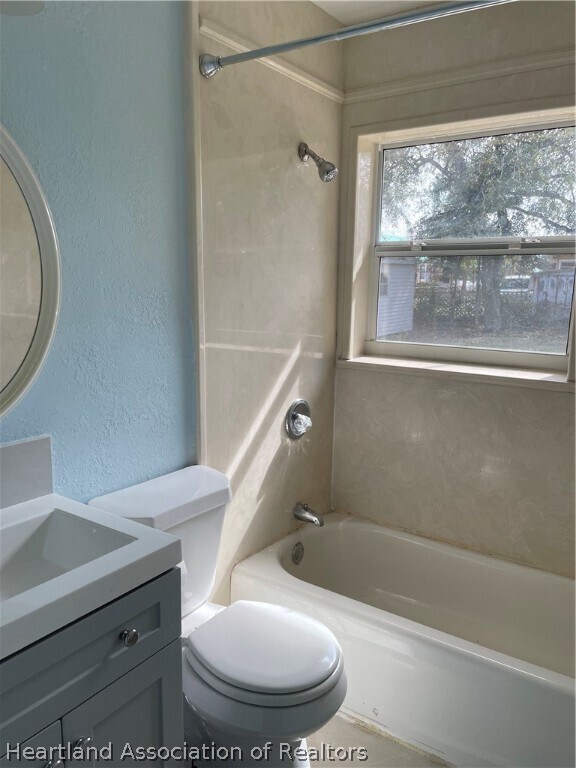 Photo - 338 E Hibiscus St