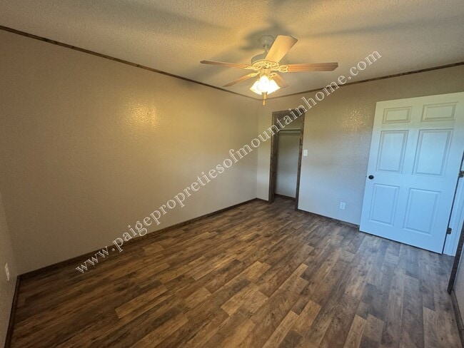 Photo - 1016 Kentwood Dr