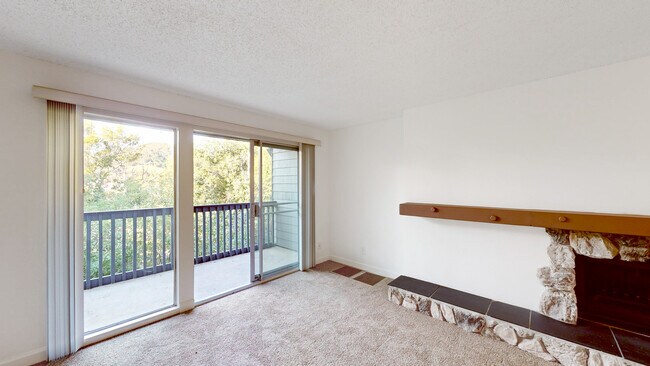 Photo - 212 Marin St Unidad 307