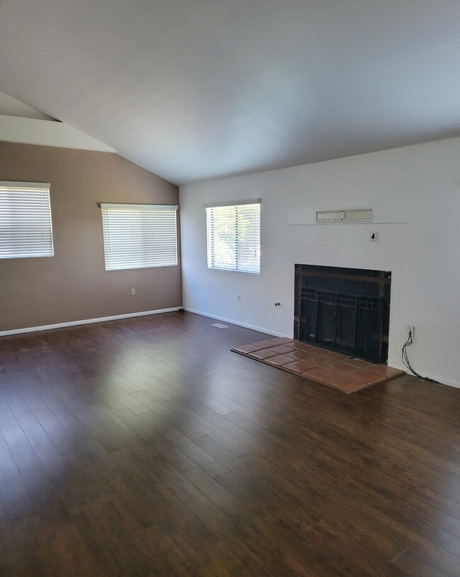 Photo - 309 Sea Vale St