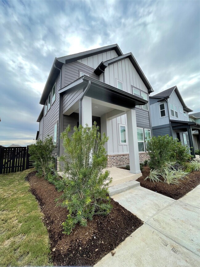 Photo - 18607 Courteous Wy