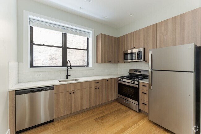 Building Photo - 3521 N Wilton Ave Unit 2R Rental