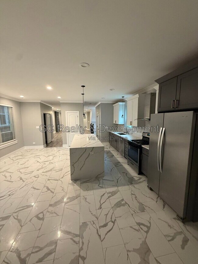 Photo - 3014 W Warren Blvd Unit 1