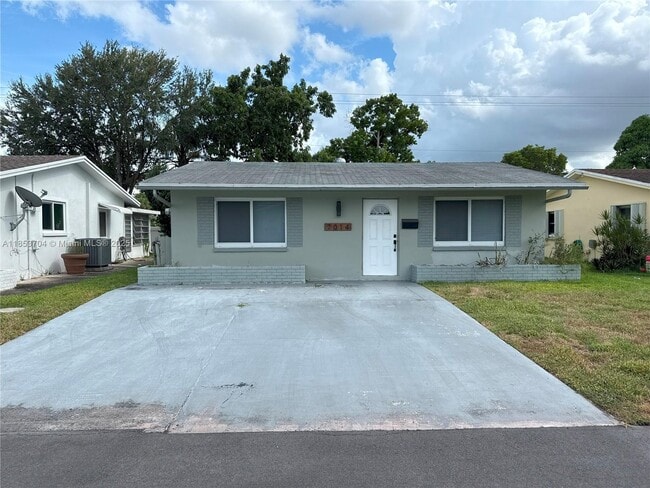 Building Photo - 7014 NW 57th Ct Rental