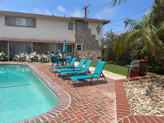 Photo - 2233 Canyon Dr