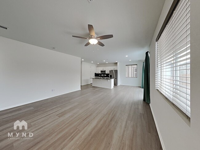 Photo - 9732 Truckee St