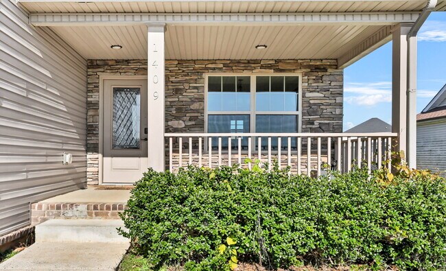 Photo - Close to Post and Move in Ready!