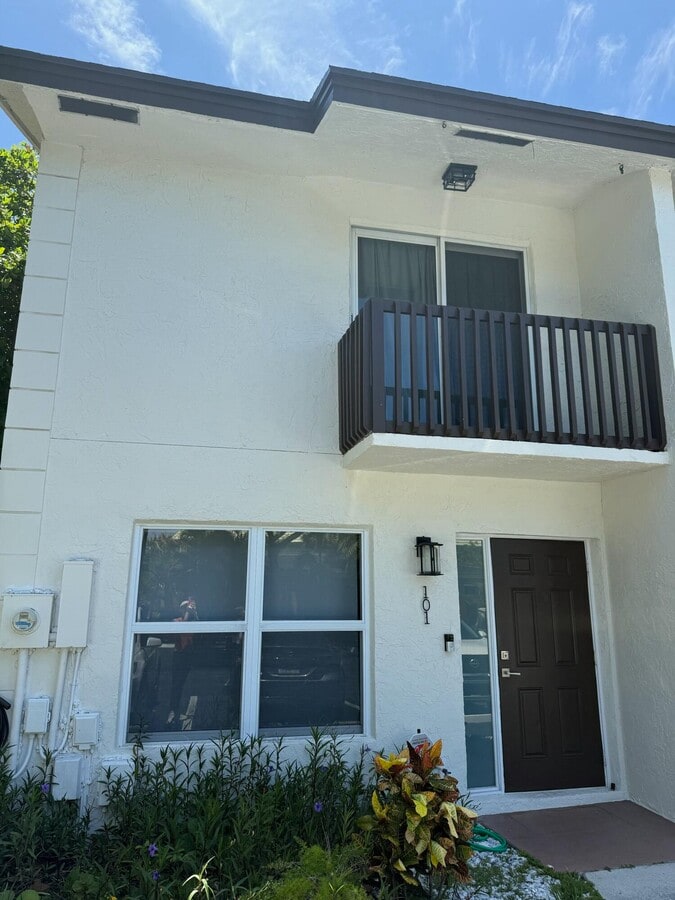 Photo - 1917 NE 3rd St Townhome