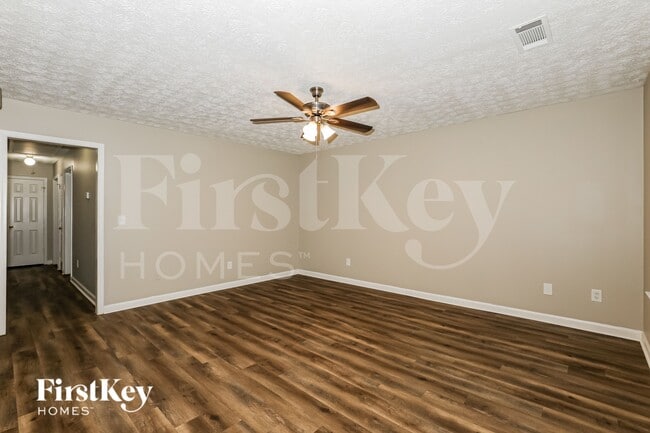 Photo - 161 Caldwell Dr