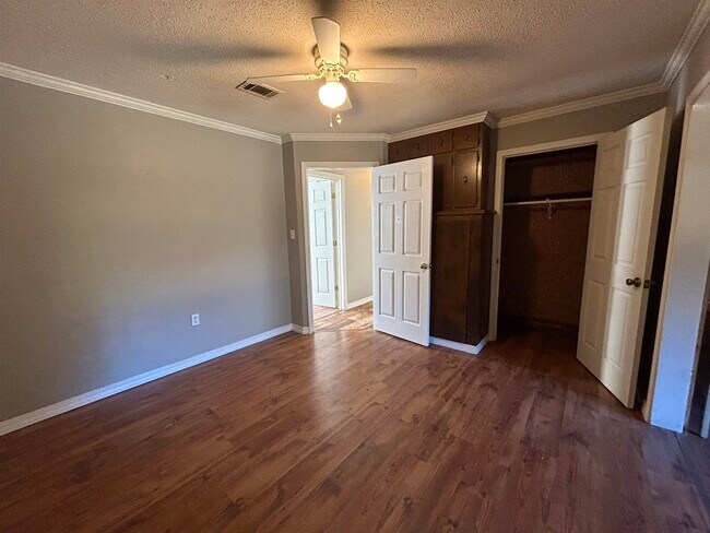 Photo - 15 Micanoty Trce