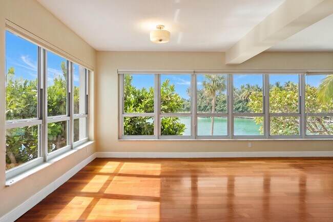 Photo - 9102 W Bay Harbor Dr Unit # 2-DW