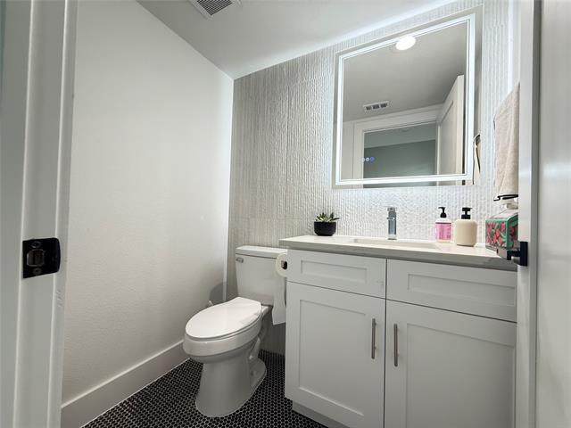 Building Photo - 7207 Mohawk Dr Rental