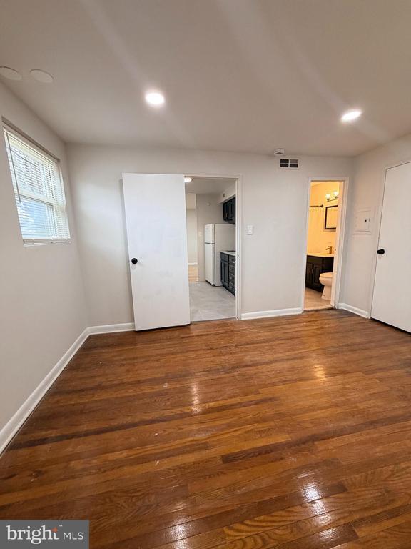 Photo - 714 Rhawn St Unit 8