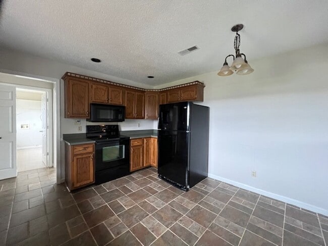 Photo - Move In Ready!!