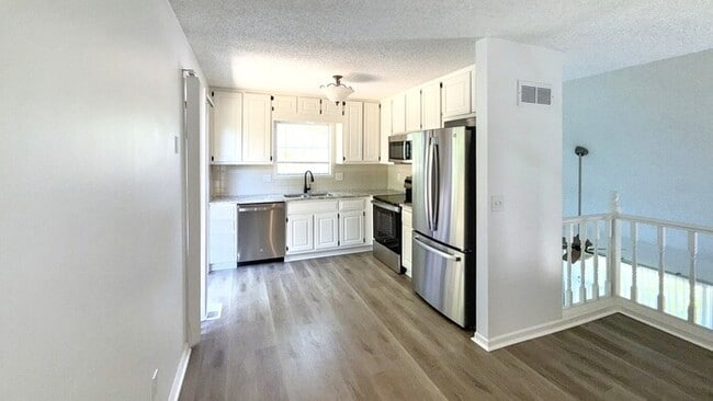 Photo - 1505 SW Highland Dr