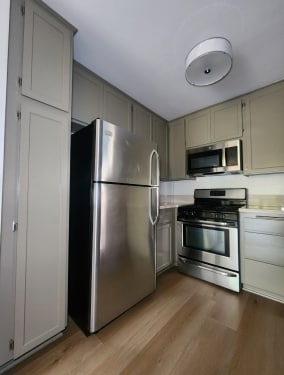 Photo - 1444 Saltair Ave