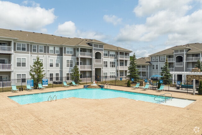 Building Photo - OAK CROSSING Rental