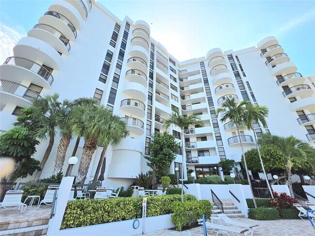 Photo - 1361 S Ocean Blvd Unidad PHB6