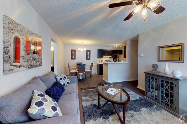 2BR, 2BA - 900 SF - Plantation Flats Apartments