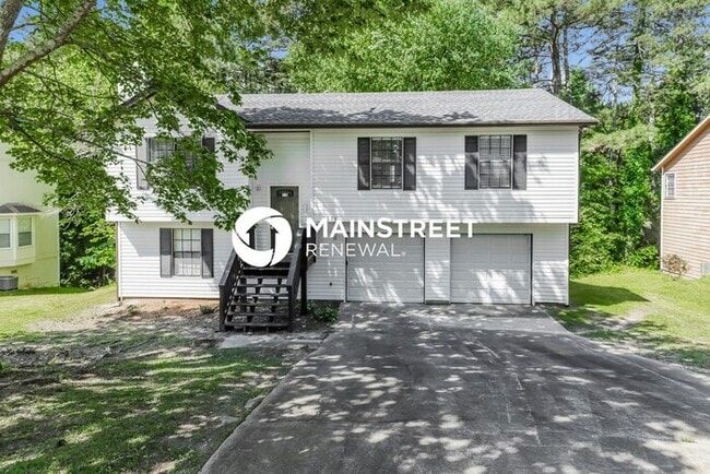 Building Photo - 3 Bedroom Pet-Friendly Home in Snellville, GA with Main Street Renewal