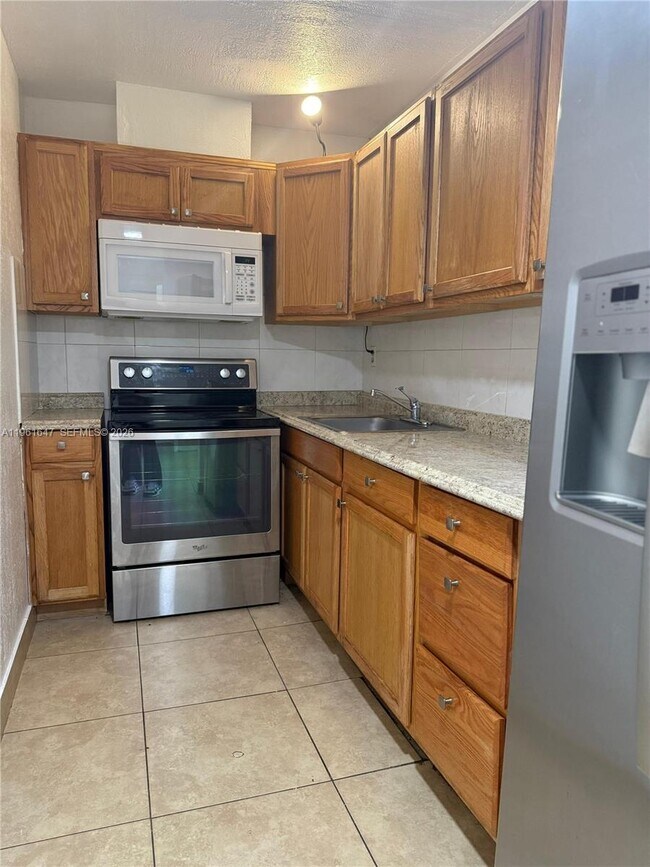 Photo - 4805 NW 7th St Unit 408-15