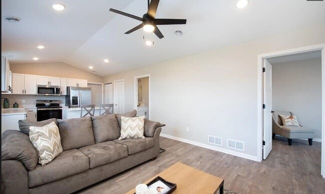 Photo - 3111 Scotch Ln