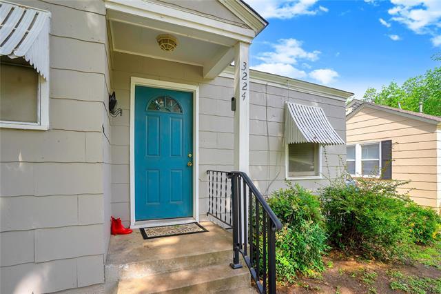 Building Photo - 3224 Sandage Ave