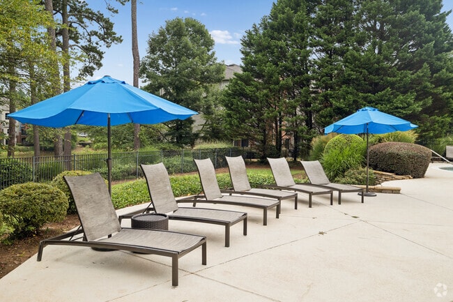 Pool Lounge