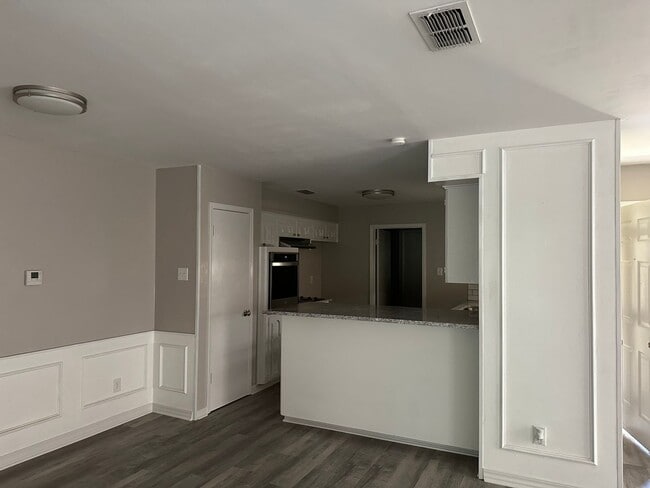 Photo - 621-621 Kings Mountain Dr Unit 619