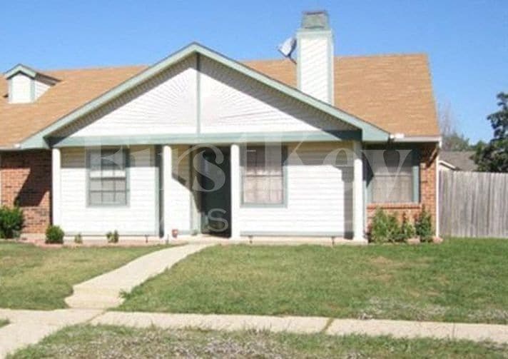 Photo - 4412 Hale St