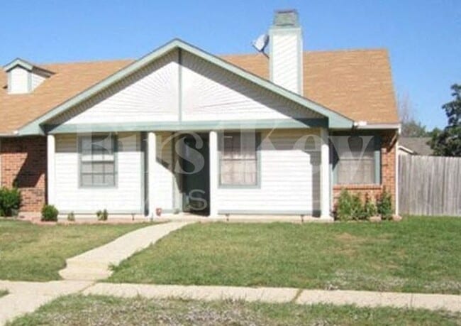 Building Photo - 4412 Hale St