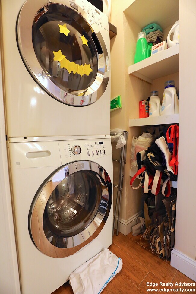 Photo - 6 Delaware Pl