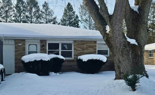 Building Photo - 2 bedroom duplex in St Joseph