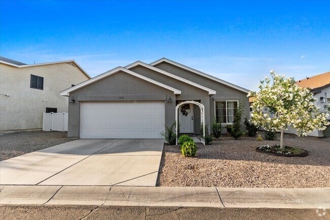 Building Photo - 1572 Kelson Pl Rental