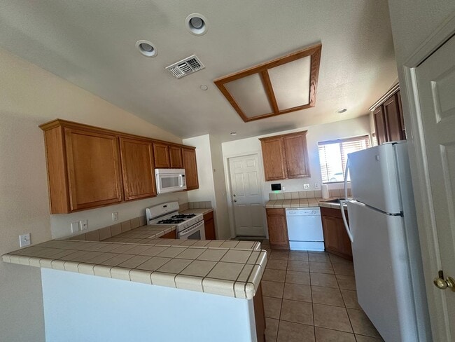 Photo - 4 bedroom home close to Joshua Tree Nation...