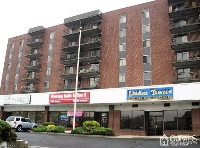 Photo - 10 N Wood Ave