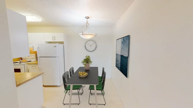 Photo - Olympic Tower Unit 868