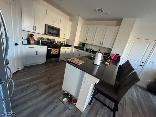 Photo - 3750 Battipaglia Ave