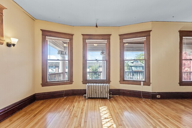 Photo - 2223 Pleasant Ave