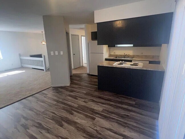 Photo - 431-431 Maple Grove Way Unit 431