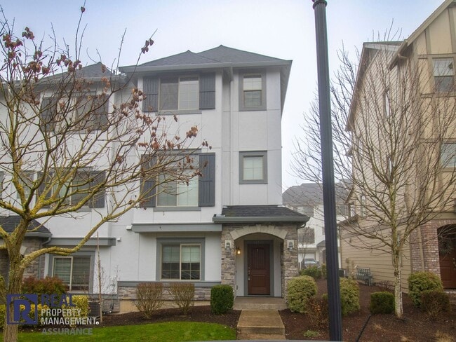 Photo - Spacious, well-designed Townhome in the River Terrace community!!