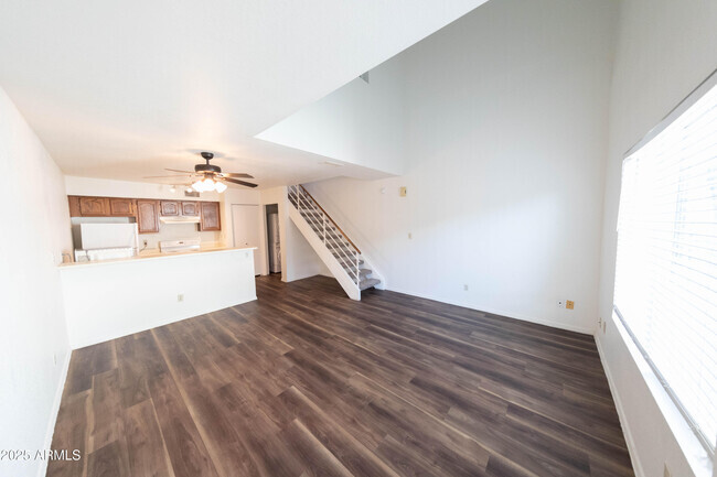 Building Photo - 510 N Alma School Rd Rental