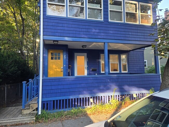 Building Photo - 25 Laurel St Unit 1 Rental