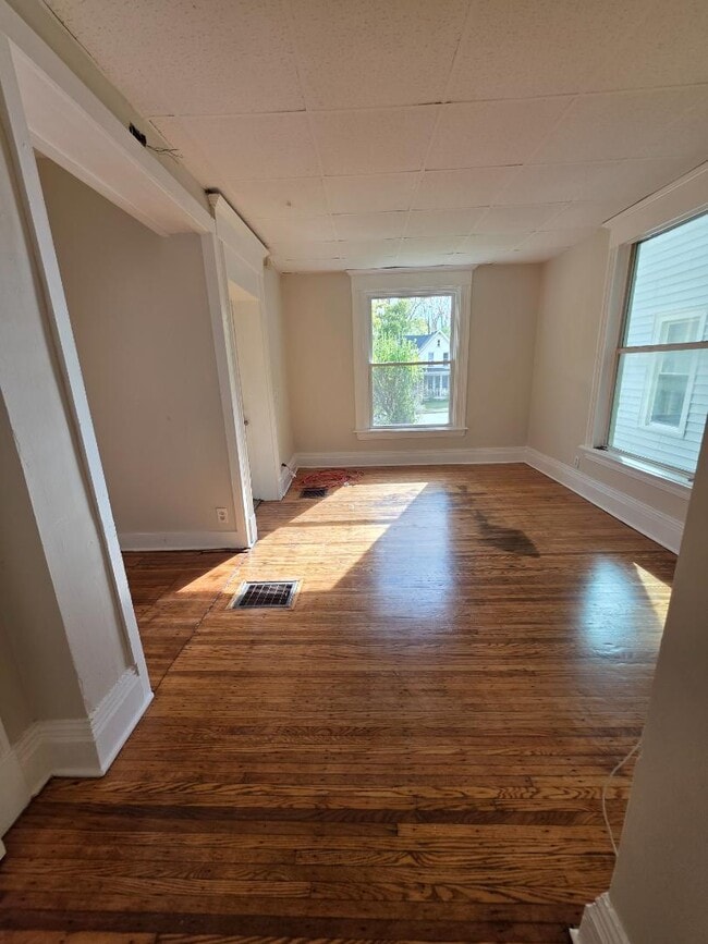 Photo - 933 S Plymouth Ave