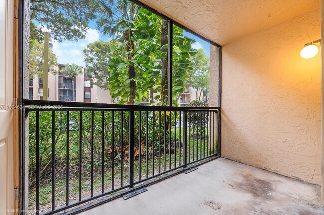 Photo - 14311 N Kendall Dr Unidad 101A