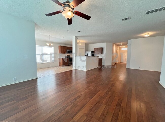 Photo - Charming 3/2/2 in Argyle For Rent!