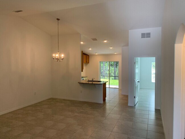 Photo - 124 Plainview Dr Unit B
