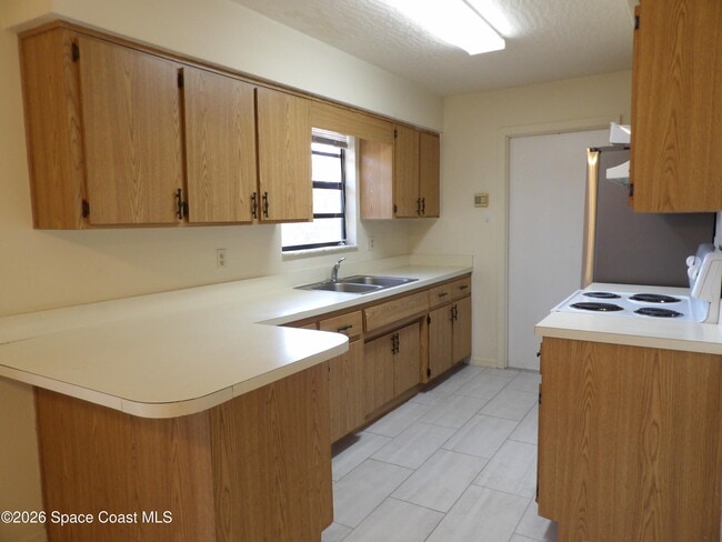 Photo - 419 Windswept Ave SW