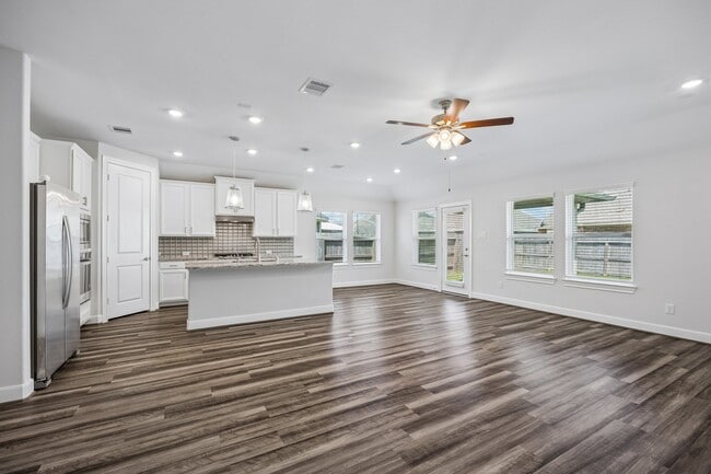 Photo - 2128 Elrington Willow Ln
